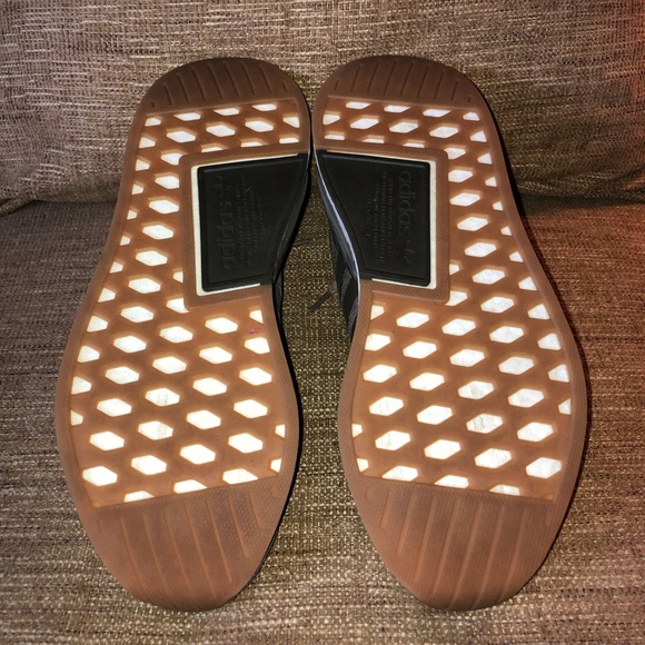 original Adidas NMD R2 Boost - Picture 3 of 3